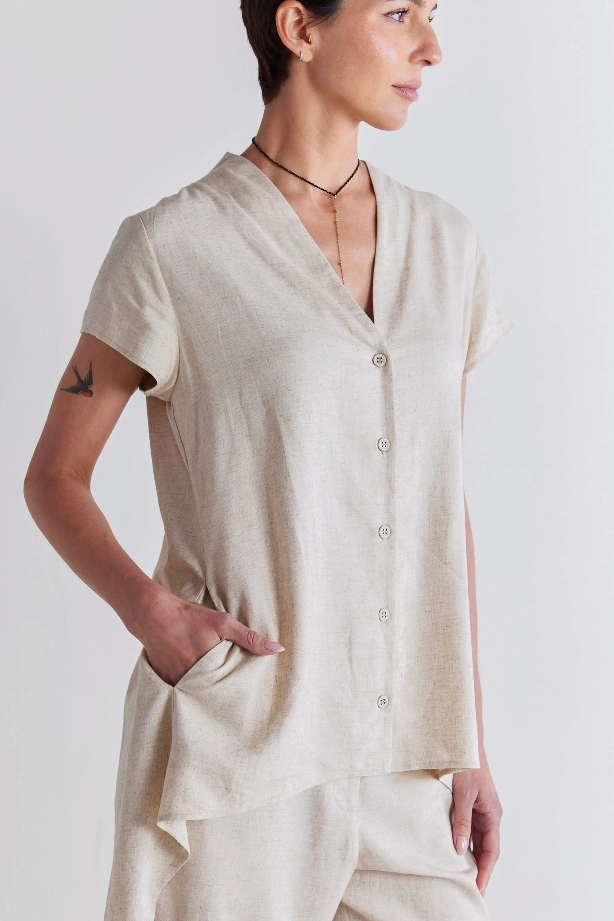 Daylight Linen High Low Blouse