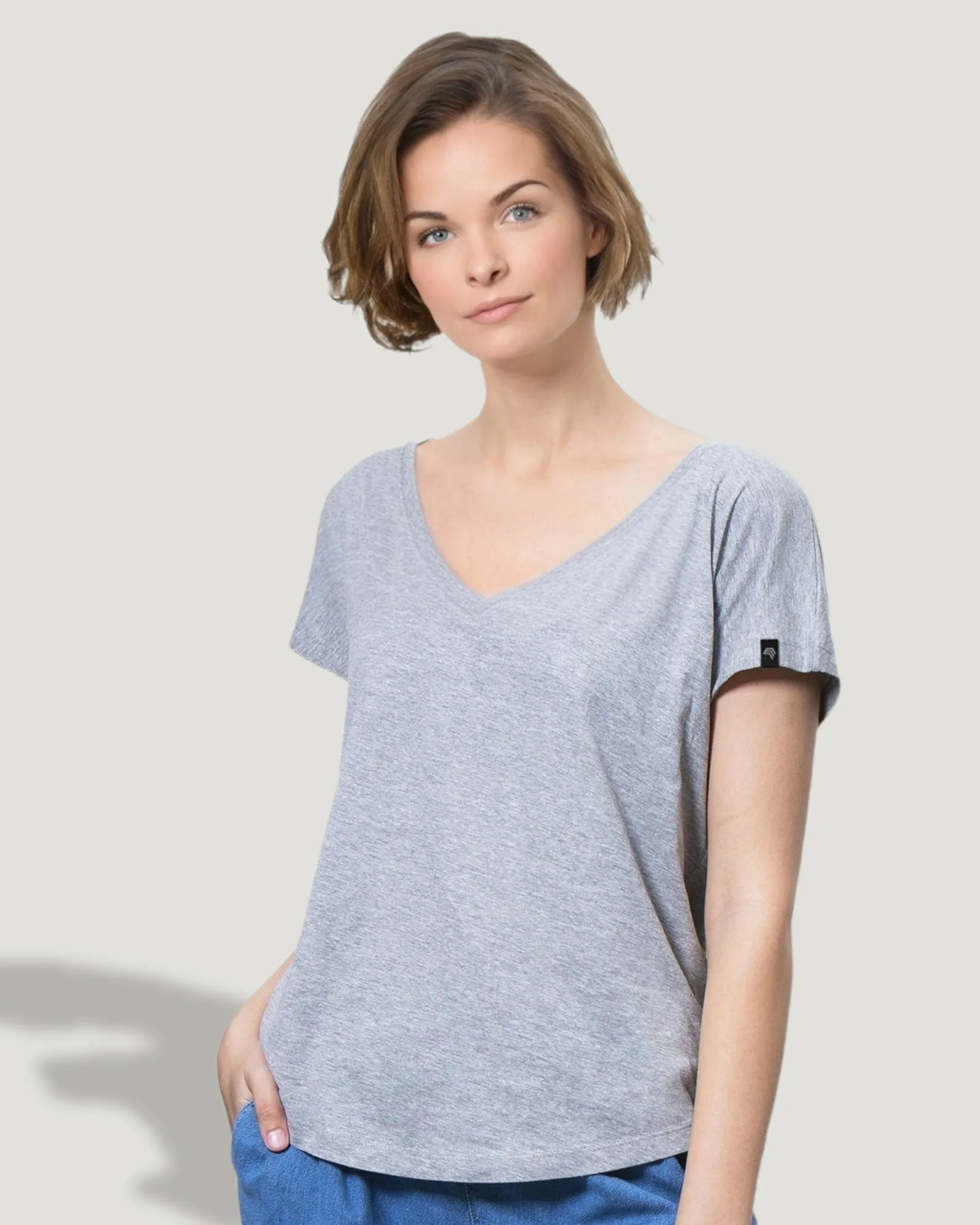 MTS M147 ― Damen Bio-Baumwolle V-Neck T-Shirt - Schwarz