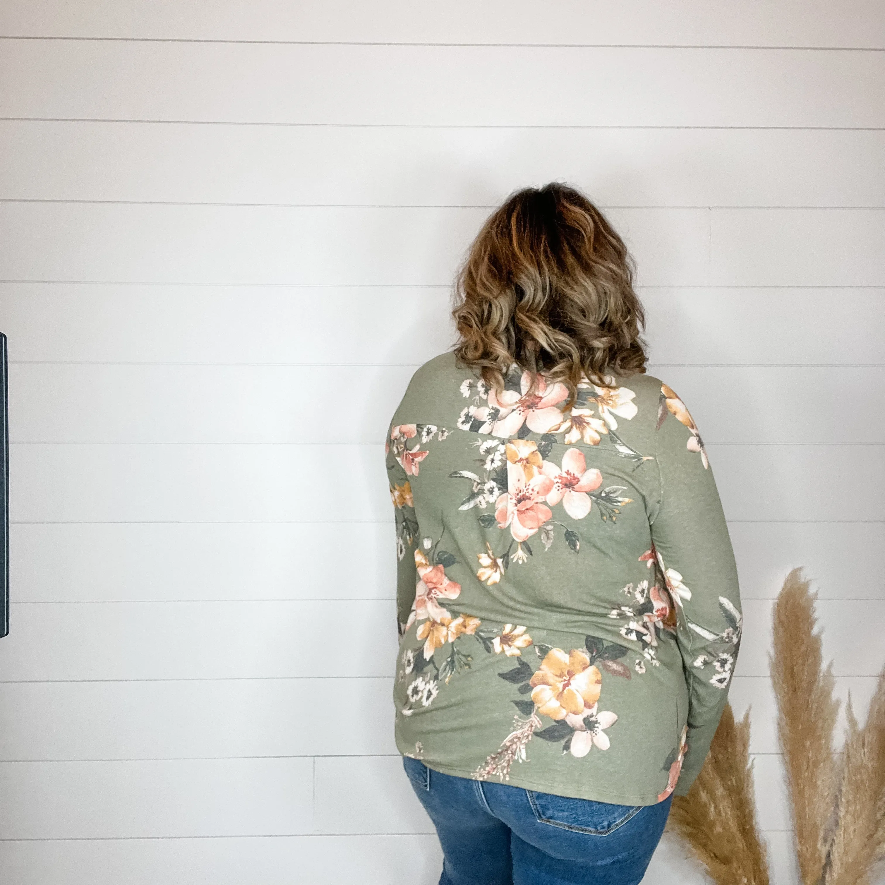 "Clover" Floral Long Sleeve Split Neck